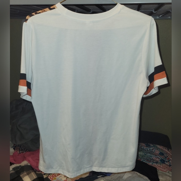 Women's medium blouse - Picture 2 of 3